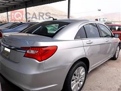 Chrysler 200